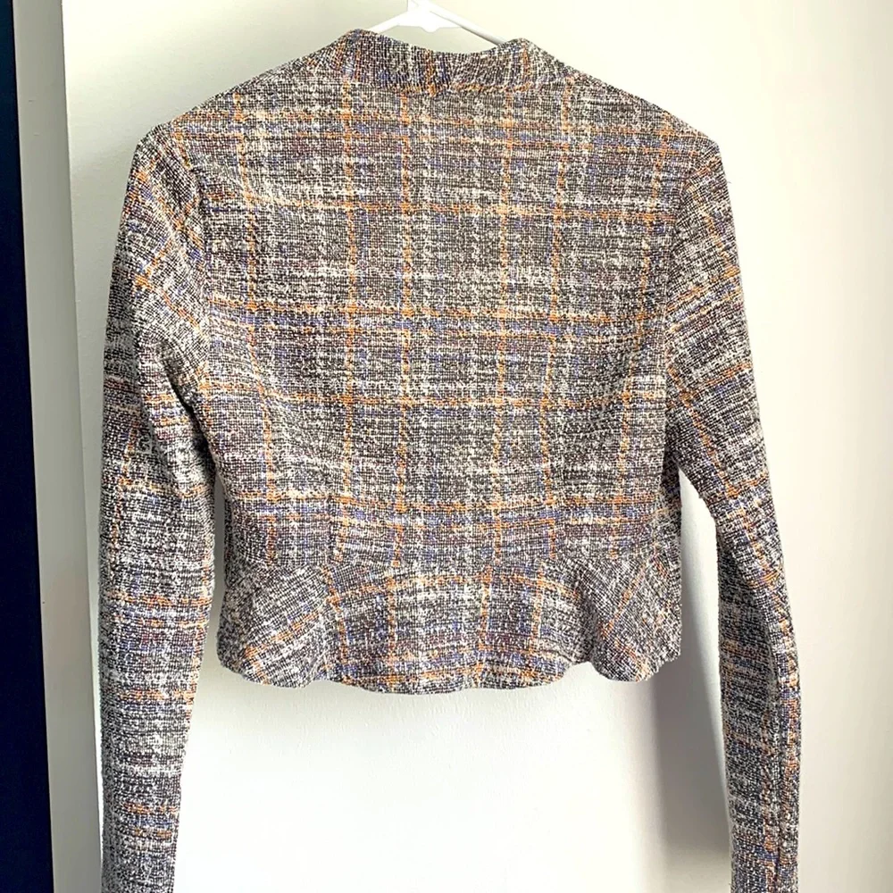 Belle Poque blazer/cardigan size small, orange blue black white silver thread. - Picture 4 of 7